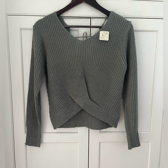 Poof Apparel cris cross front grey Sz. S NWT - Picture 1 of 8